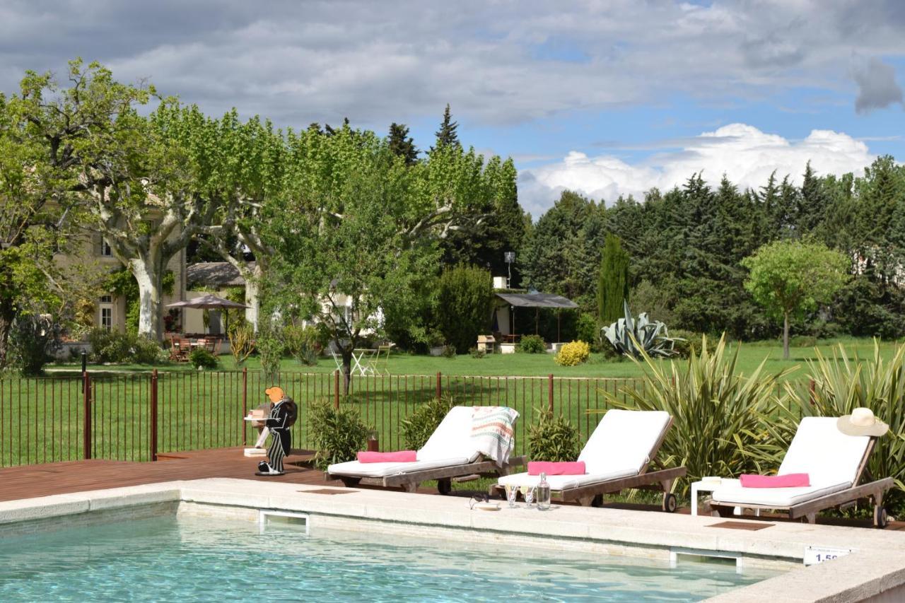 La Bastide Des Amouriers Caumont-sur-Durance Esterno foto