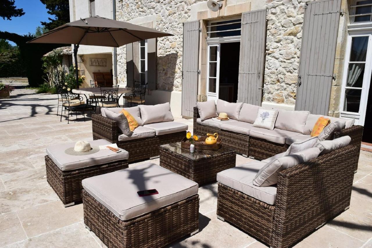 La Bastide Des Amouriers Caumont-sur-Durance Esterno foto