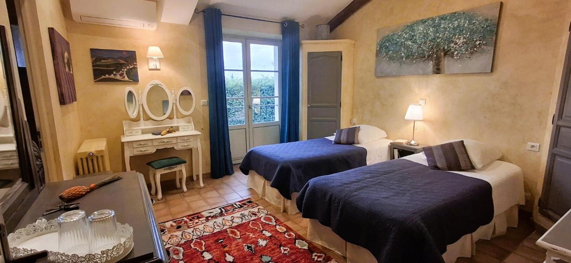 La Bastide Des Amouriers Caumont-sur-Durance Esterno foto