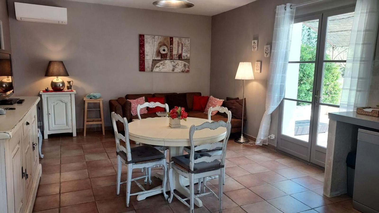 La Bastide Des Amouriers Caumont-sur-Durance Esterno foto